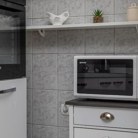 Apartment Marijo Omis Exterior photo
